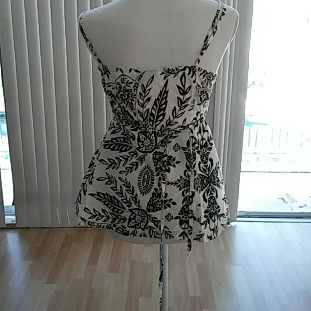 Top - Picture 3 of 3